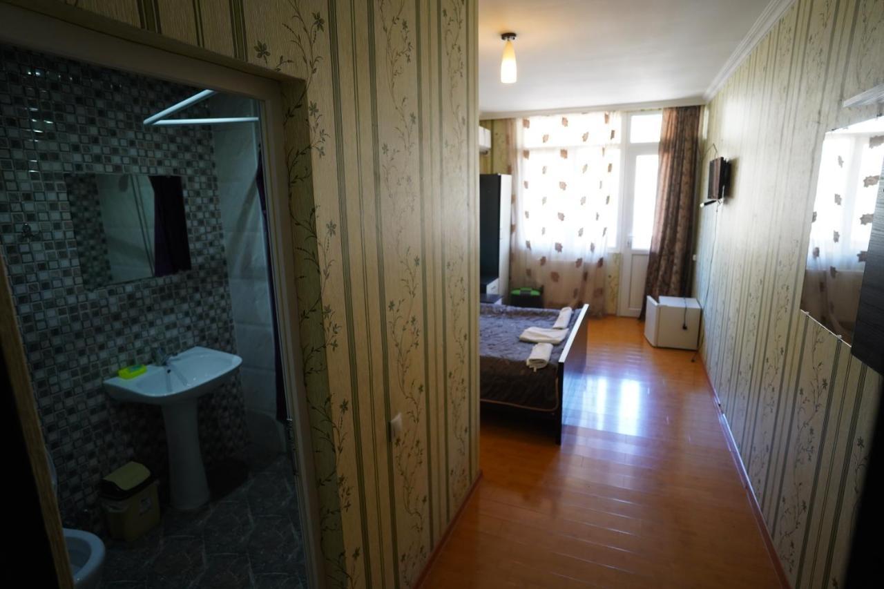Imperator 1 Hotel Kutaisi Exterior photo
